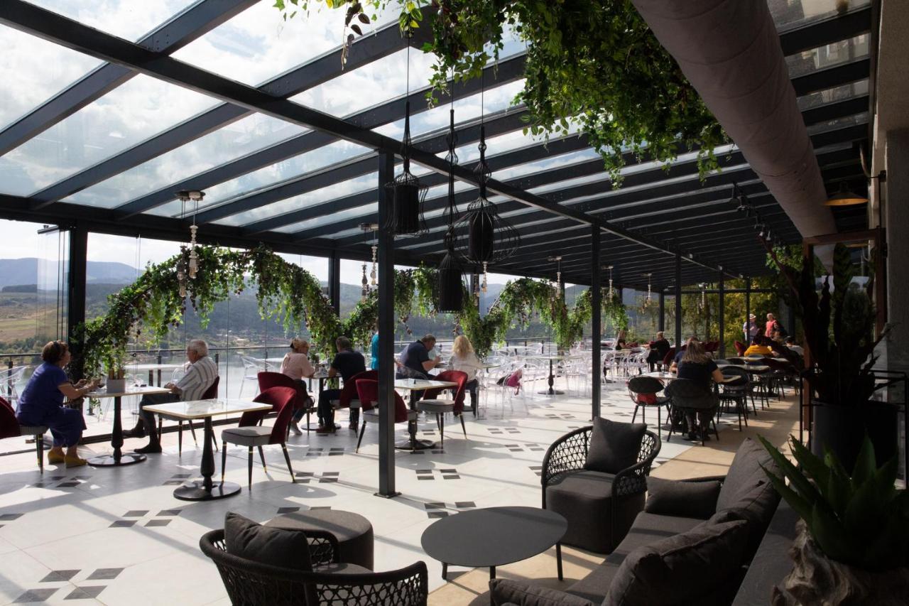 Cincis By The Lake Exterior foto