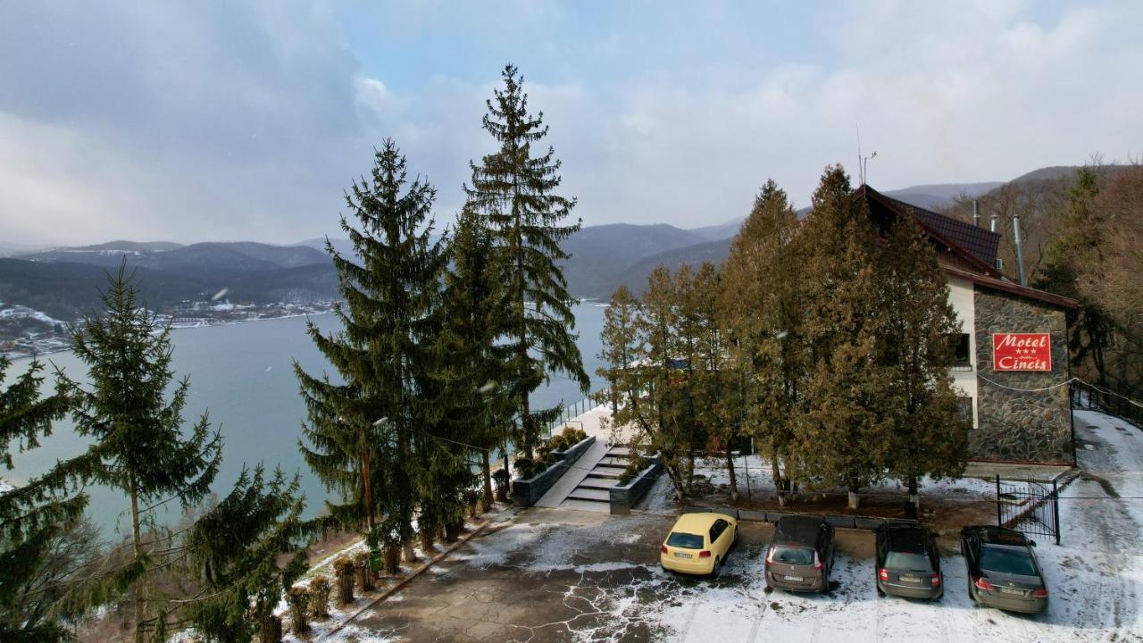 Cincis By The Lake Exterior foto