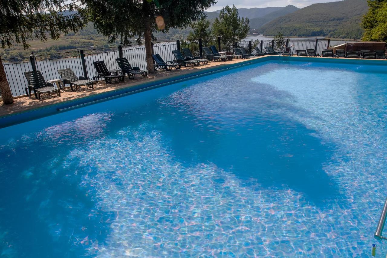 Cincis By The Lake Exterior foto