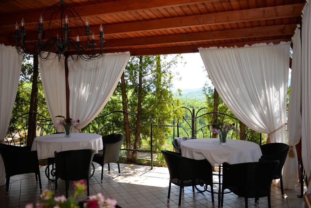 Cincis By The Lake Exterior foto